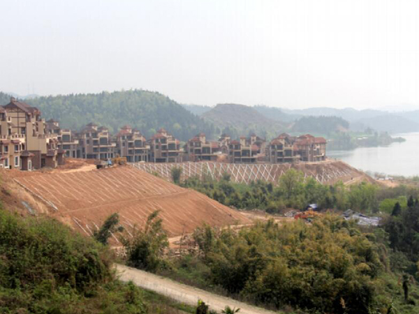 綿陽仙海綠(lǜ)色生态度假園A區項目一(yī)首開：仙海龍灣G地(dì)塊施工（施工中） 