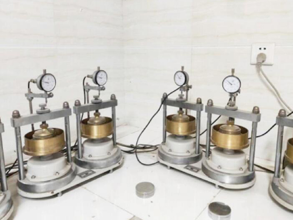 全自(zì)動氣壓固結儀 